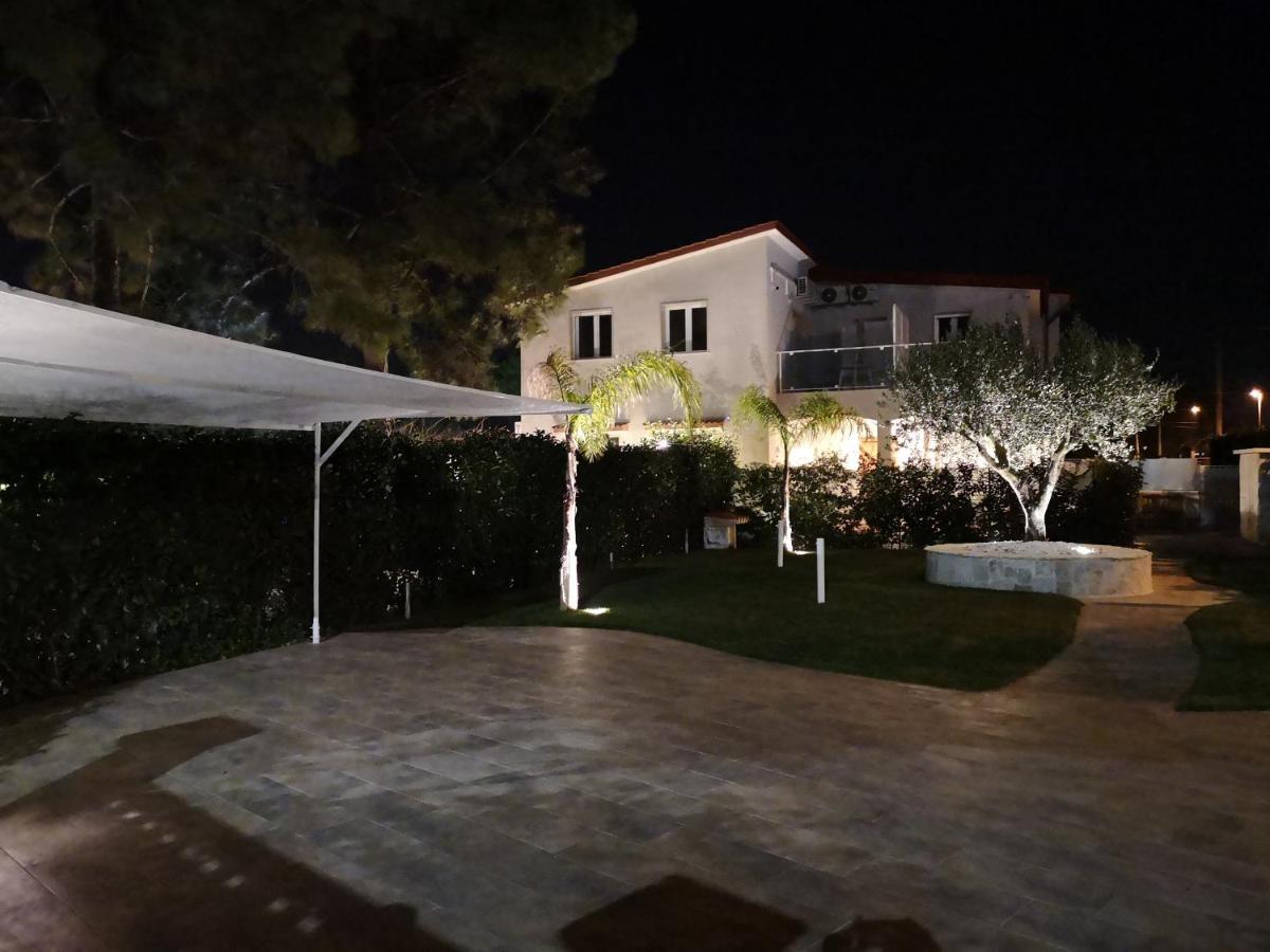 Вилла Casa Vacanze Granieri Лепорано Экстерьер фото